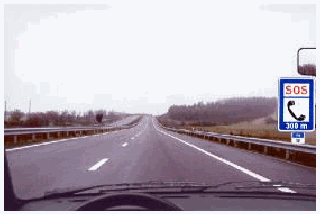 Imagem da pergunta: Este sinal indica que a 300 metros existe: