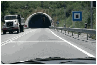Imagem da pergunta: O sinal indica: